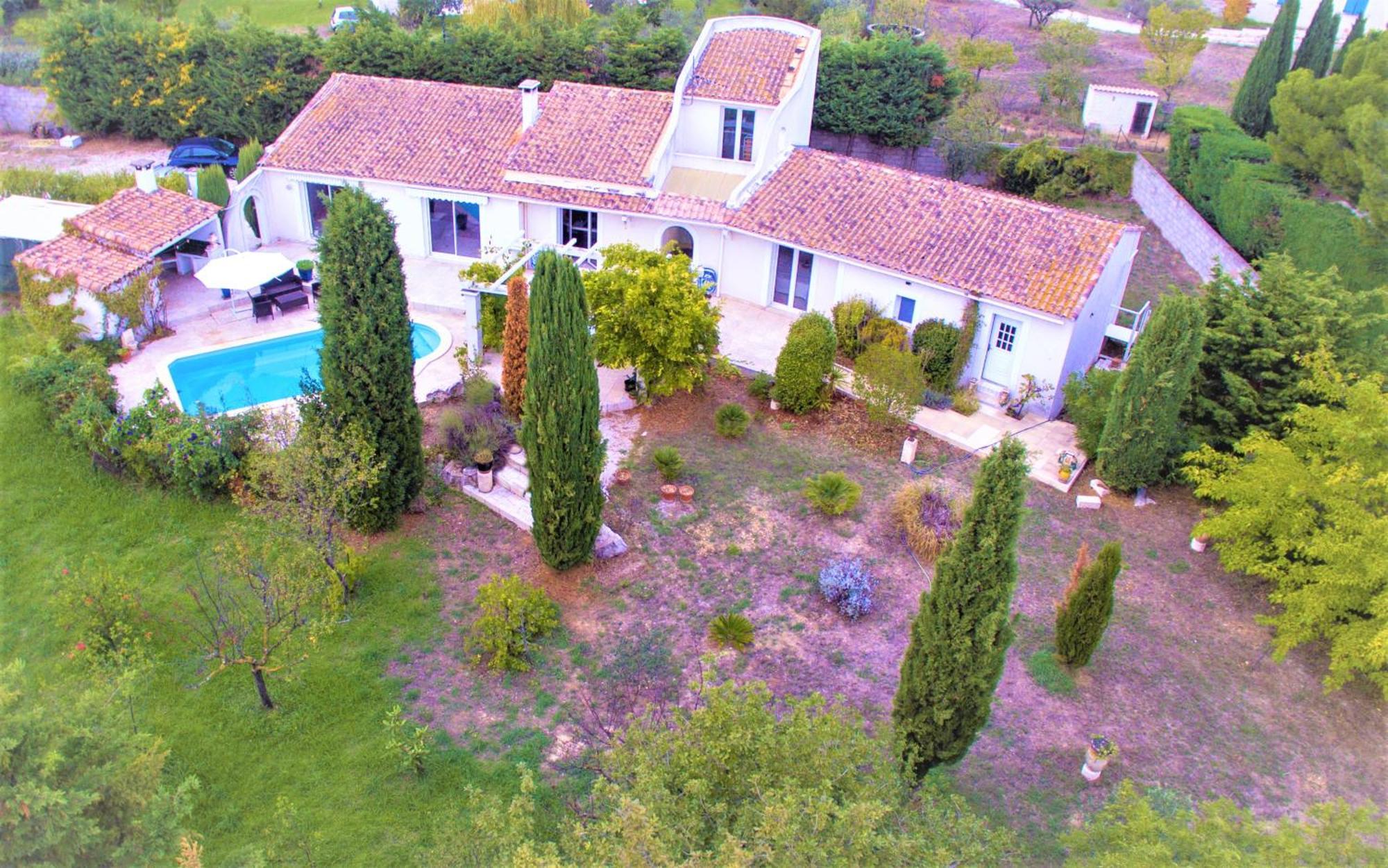 Ibis - Villa Avec Piscine, Jardin Et Parking Arles Esterno foto